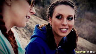 Duobus reddit, quia scortum, ut eam stupri ingens DP