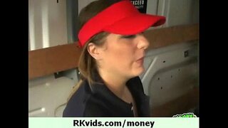 Zaplatiť za skvelé nahé telo 29