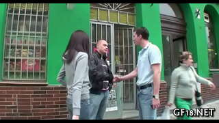 Mgeni kisses yake kamili ya uchawi