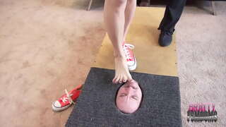 Orias Bastet Luna Vera Facebox аяқ тазалағышын пайдаланыңыз