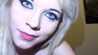 Hot sexy msichana Drooling Ulimi