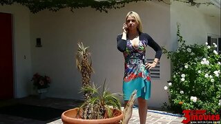 Sarah Vandella Yra Tiesa MILF Apskretėlė