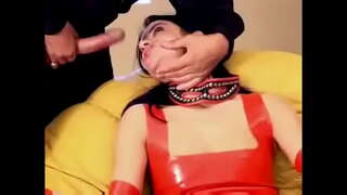 Fetish gnéas i fishnet agus latex - 5 min