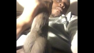 לי ללטף את הזין הגדול שלי עד שאני בהצטיינות