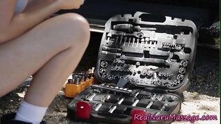 Takoi hieroja nykimistä