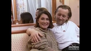 Klas olgun Bayan Gina