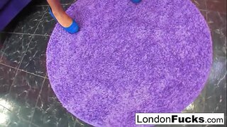 Azijos babe fucks save