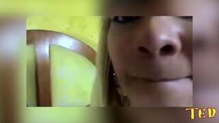 Дар нави дӯст медорад, бо назардошти дар заднице