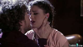 Detective ordering bitches ukuba yanelisa kuye ukuphepha jail