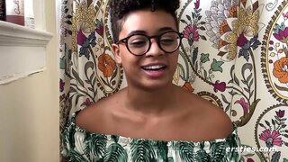 ���ाळे मध कामे ते 2 Dildos